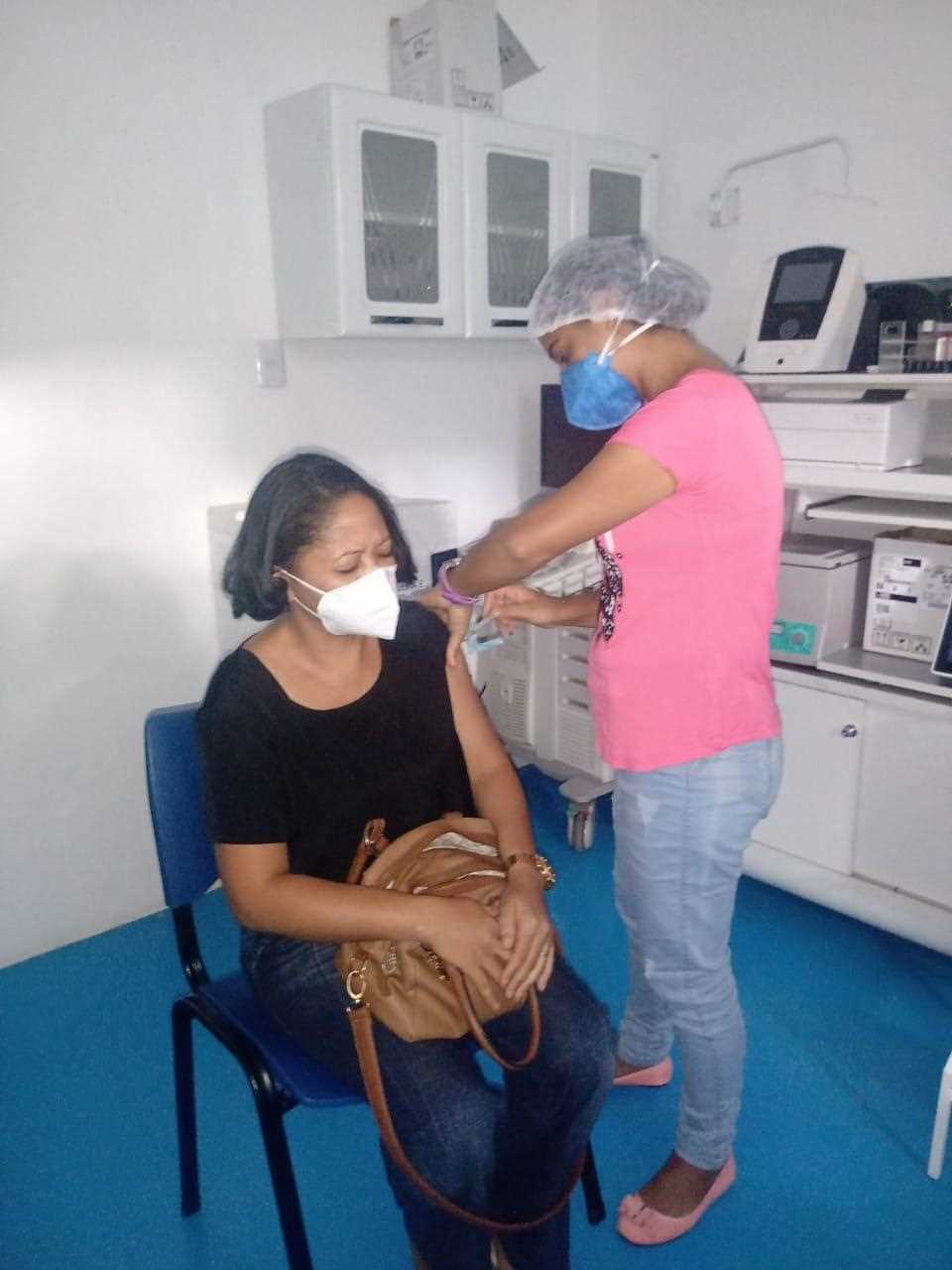 Camacã: Prefeitura começou a vacinar idosos contra o Covid-19